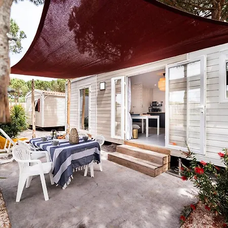 Mobil-home 5 Pers Avec Terrasse A - Api-1-52-829 مكان تخييم آجد