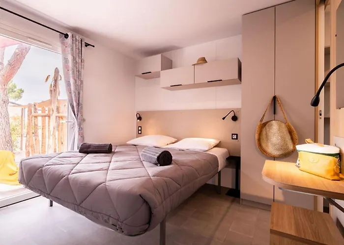 Mobil-home 5 Pers Avec Terrasse A - Api-1-52-829 阿格德